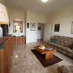 Apartment Casa Sandrina, Un Romantico Rifugio Vista Stresa