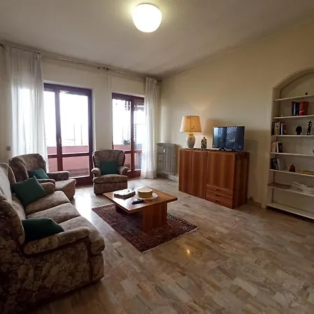 Casa Sandrina, Un Romantico Rifugio Vista Stresa