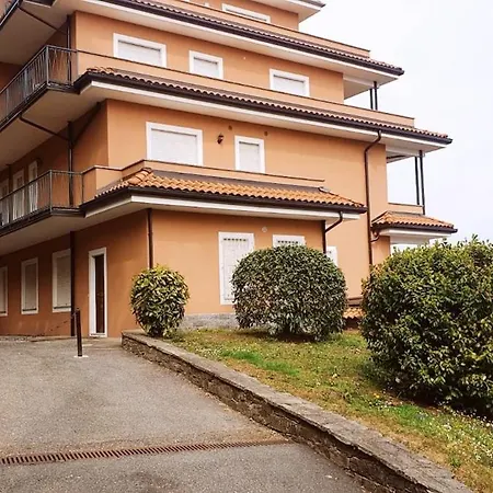 Casa Sandrina, Un Romantico Rifugio Vista Stresa